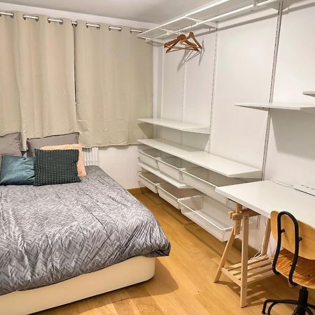 Cozy 3 Bedroom Apartment Dans Republique Parigi Esterno foto